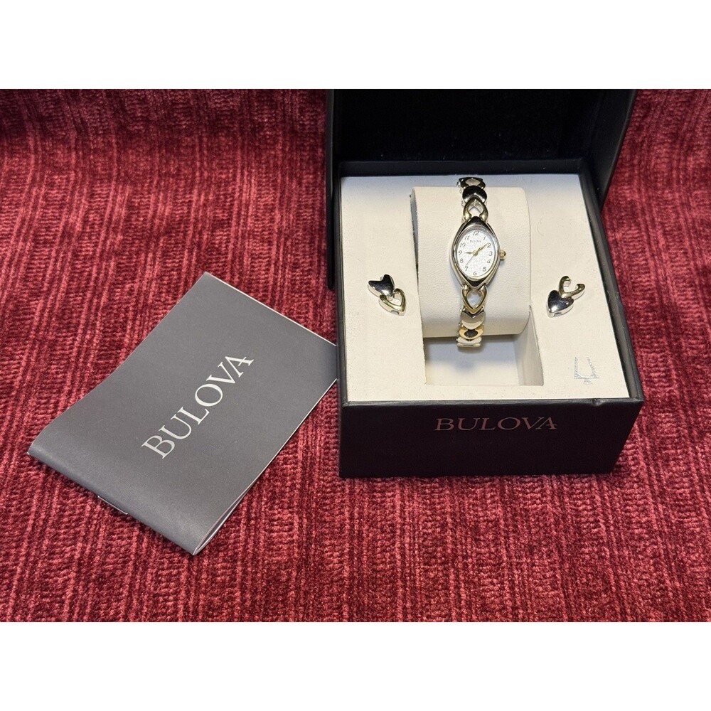 🔥🔥NEW- Women’s Bulova Watch Two Tone Classic Heart Shaped Links 98V02 New B+